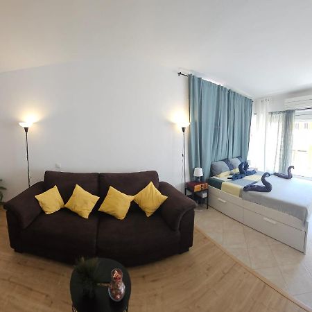 Central Tranquility City Center Apartment By Namaste Elite Торемолинос Екстериор снимка