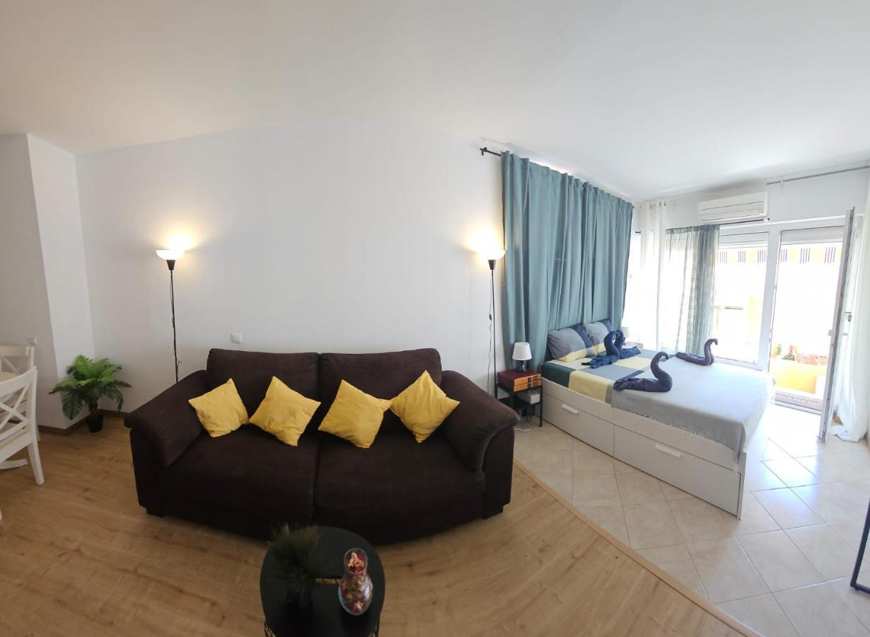 Central Tranquility City Center Apartment By Namaste Elite Торемолинос Екстериор снимка