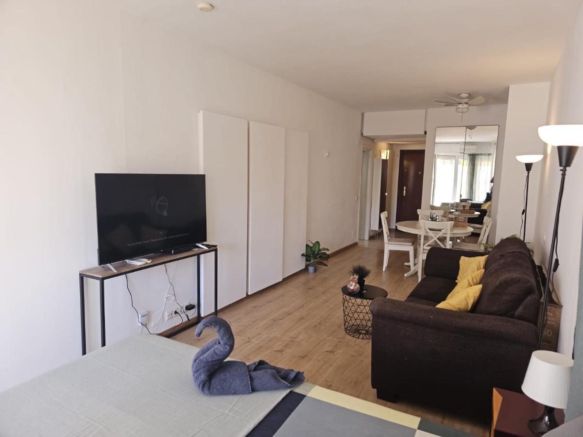 Central Tranquility City Center Apartment By Namaste Elite Торемолинос Екстериор снимка